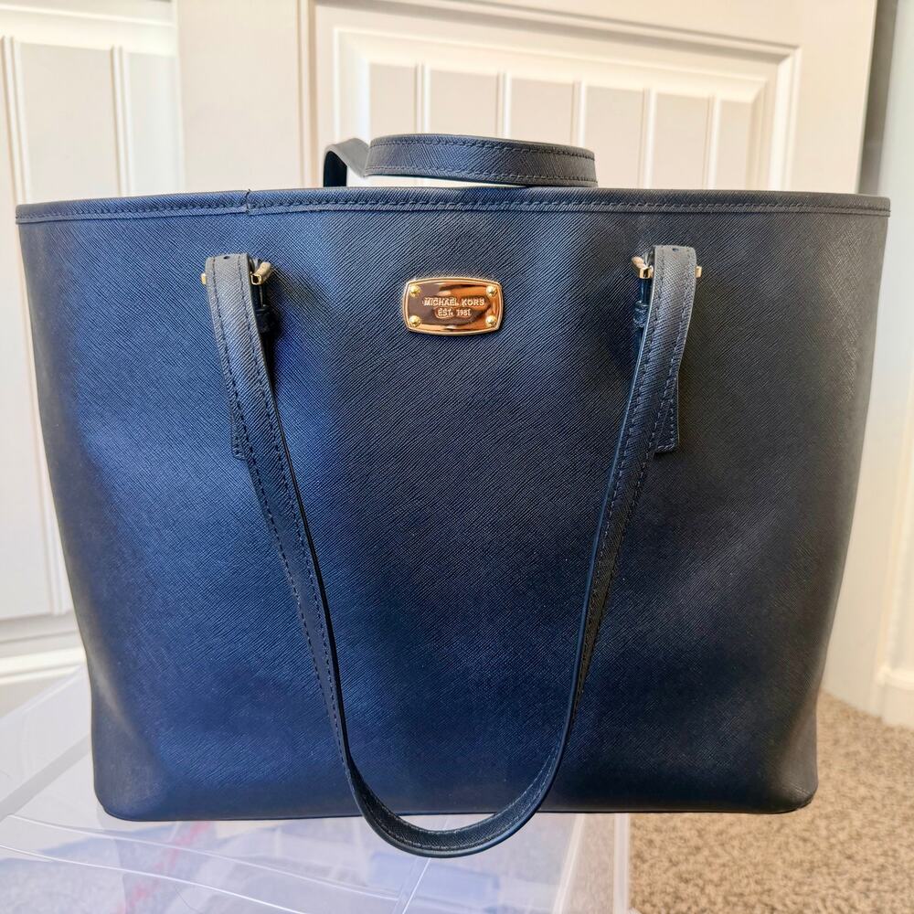 Michael Kors Jet Set Travel Large Saffiano Leather Tote - Gold Logo Shoulder Bag